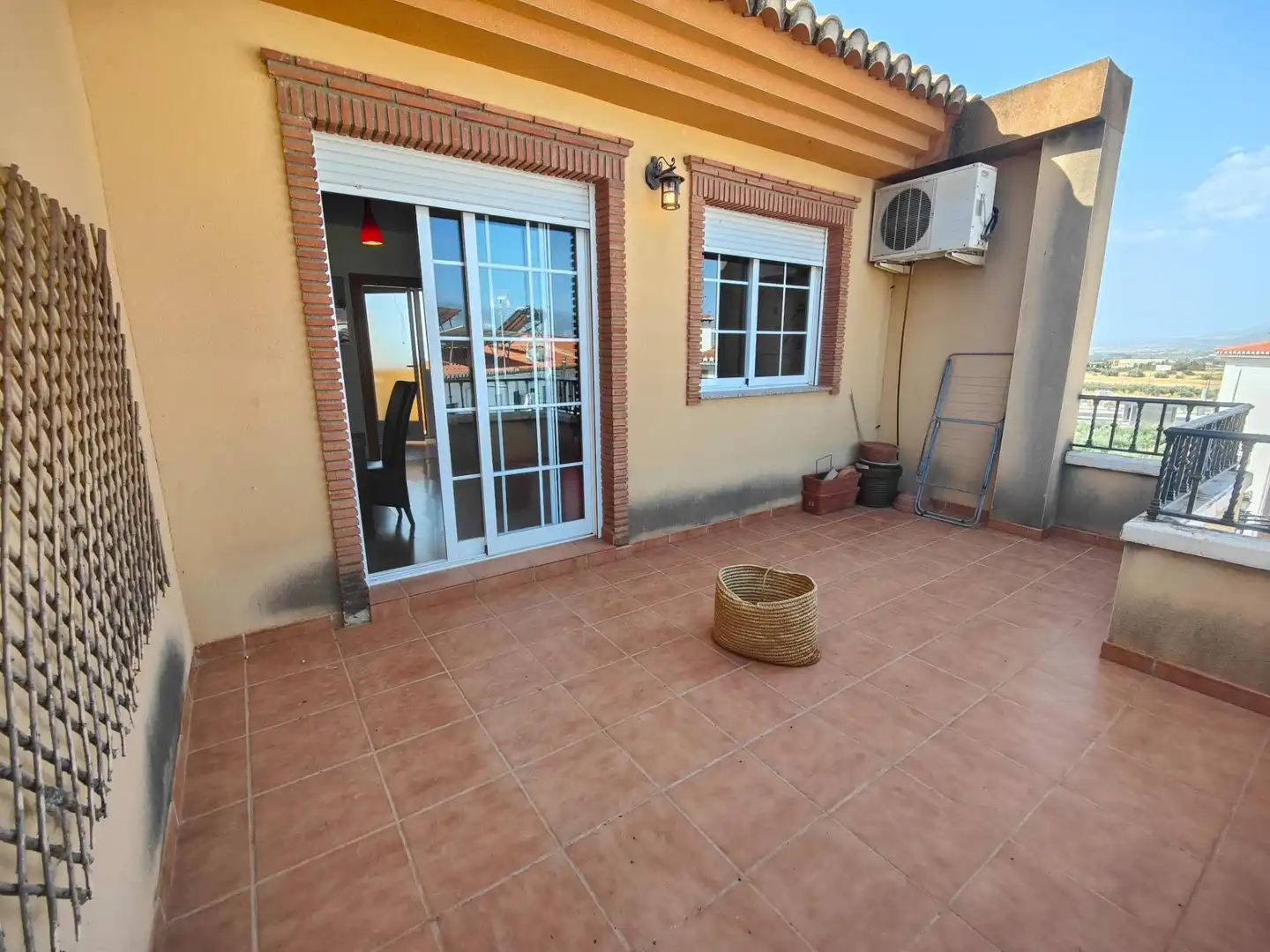Terrasse von Dachboden zum Verkauf in Las Gabias mit Heizung und Terrasse