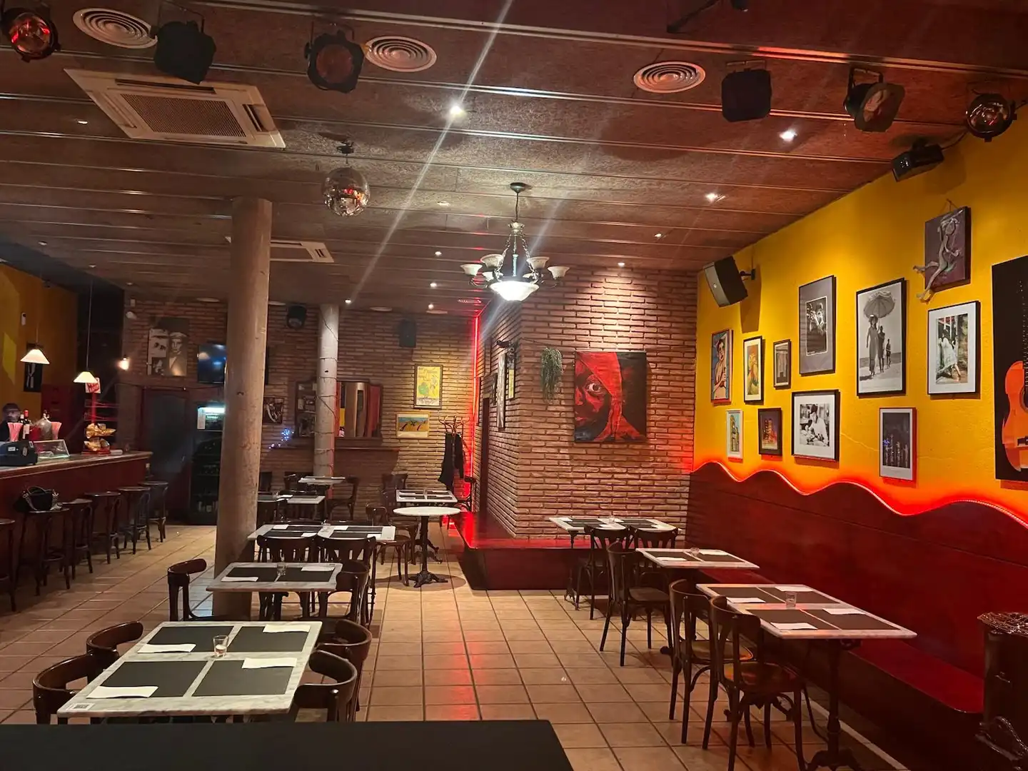 Business premises for sale in Centre Vila, imagen 8