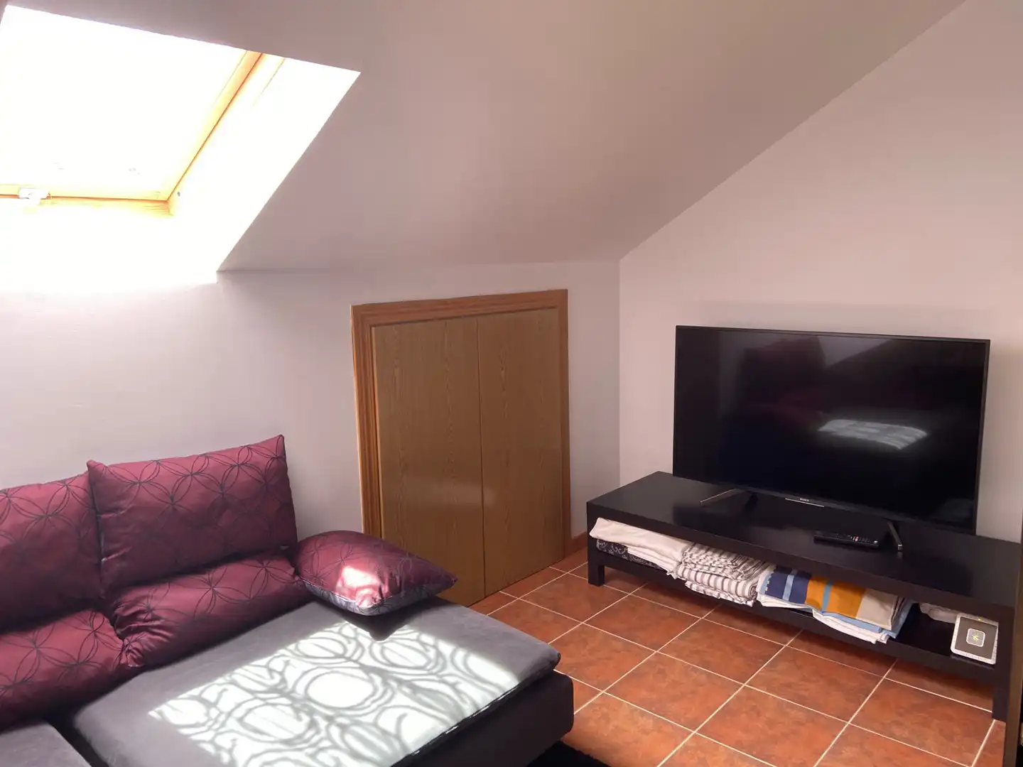 Sala de estar de Casa adosada en venta en Méntrida con Aire acondicionado, Calefacción y Jardín privado