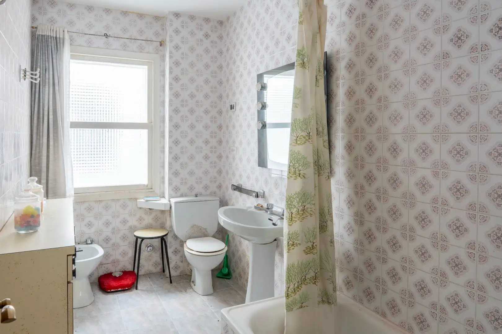 Bathroom of Flat for sale in A Coruña Capital   with Heating