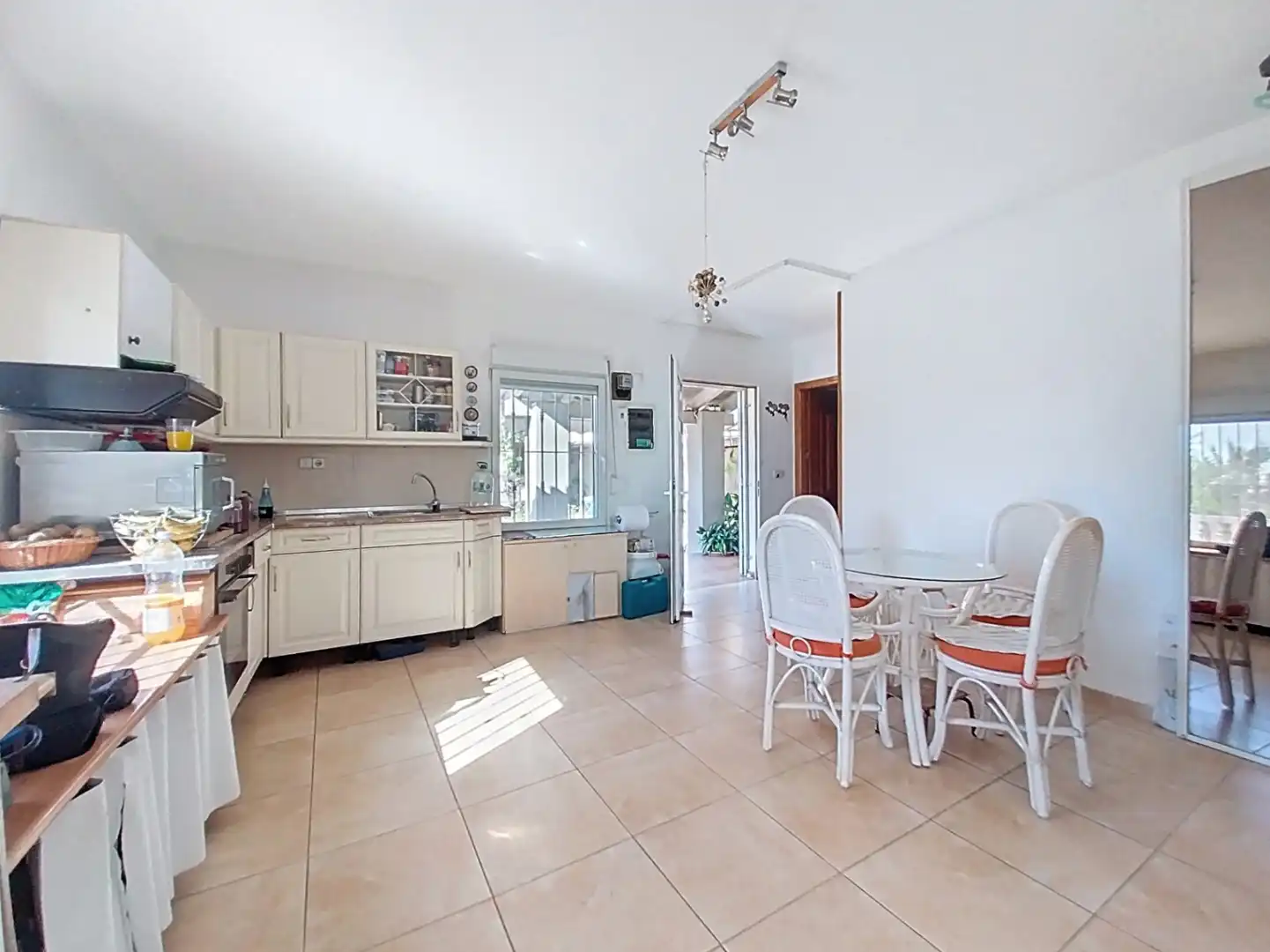 Cocina de Casa o chalet en venta en La Nucia con Aire acondicionado, Jardín privado y Terraza