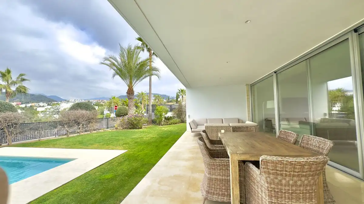 Chalet con piscina en venta en golf rio real, imagen 19