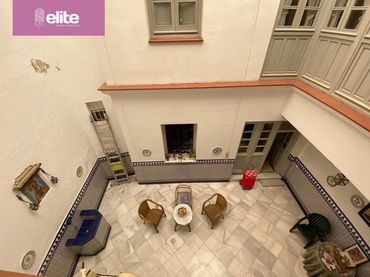 House with balcony for sale in Madre de Dios - Vallesequillo