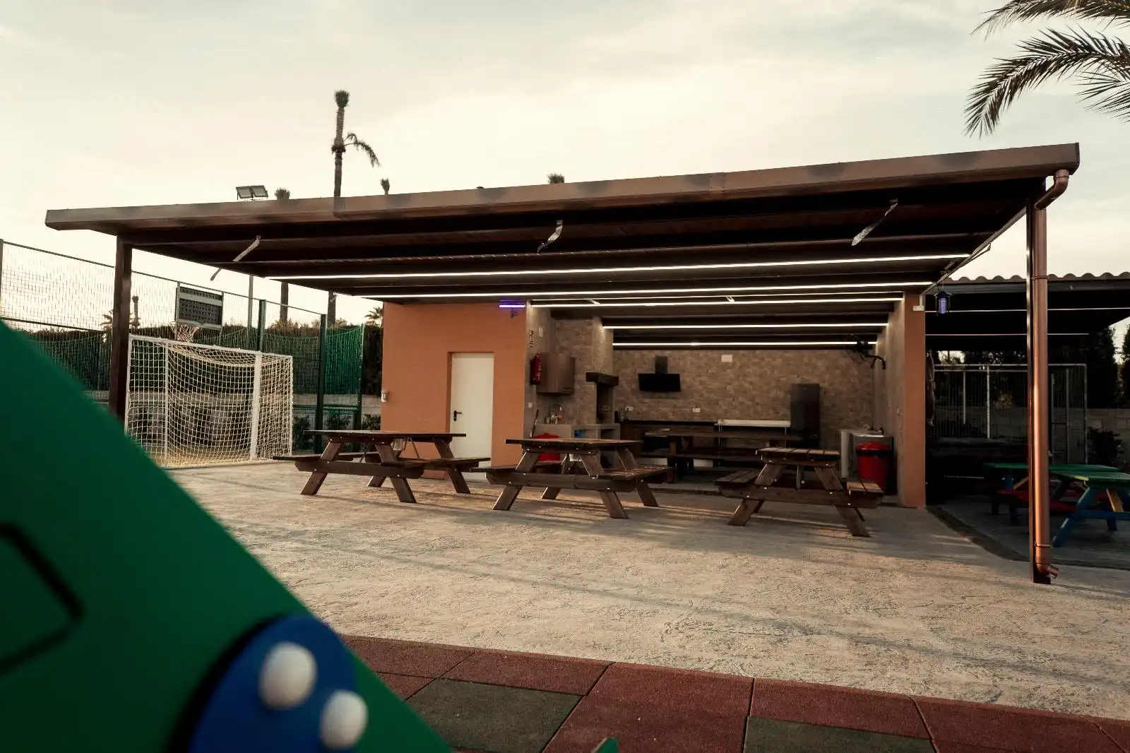 Terrasse von Haus oder Chalet zur Miete in Elche / Elx mit Klimaanlage, Heizung und Privatgarten