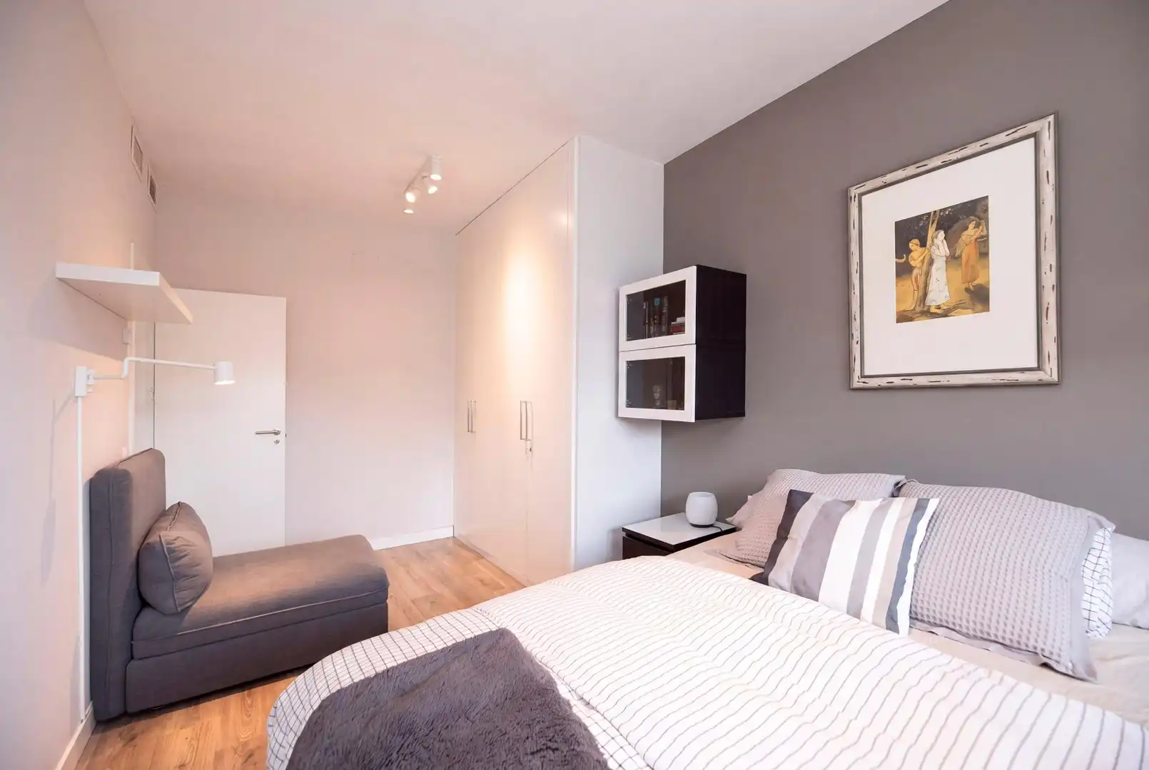Schlafzimmer von Einfamilien-Reihenhaus zum Verkauf in Torrelodones mit Heizung, Privatgarten und Gemeinschaftspool