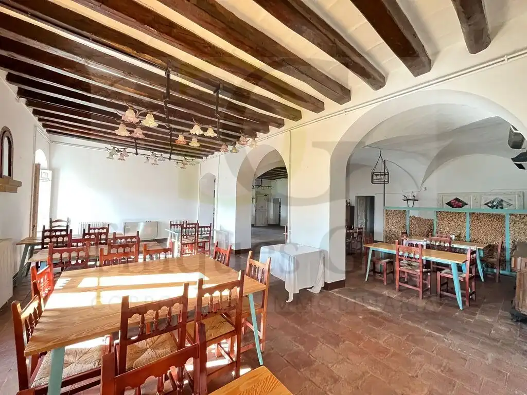 Büro zur Miete in Sallent mit Klimaanlage und Terrasse