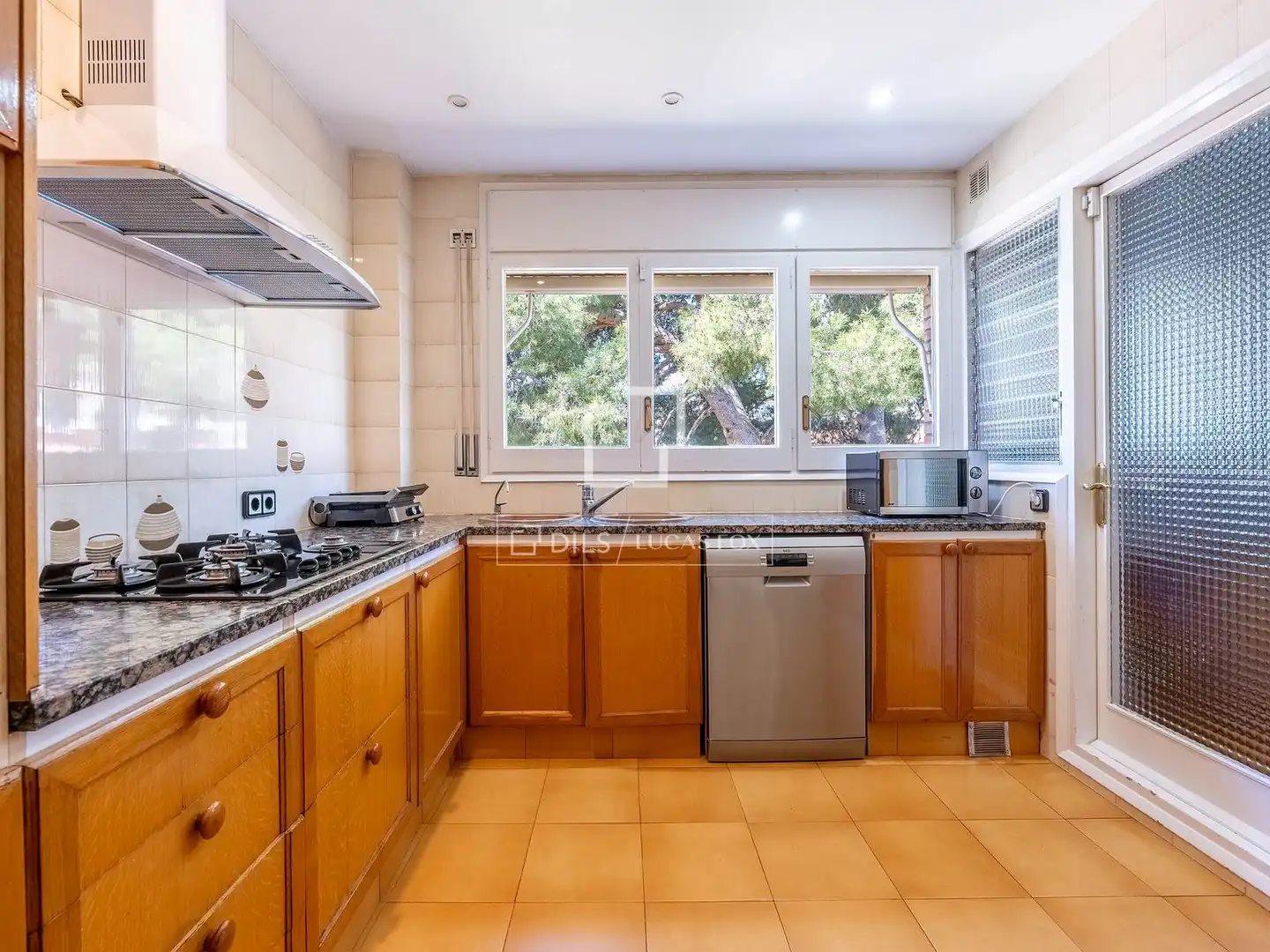 Kitchen of Houses for sale in Sant Just Desvern  with Air Conditioner, Private garden and Terrace