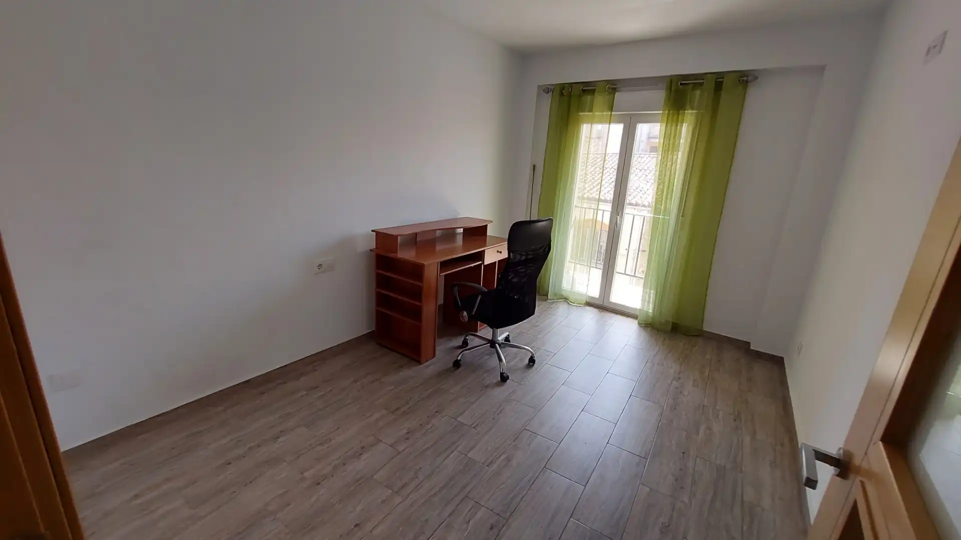 Bedroom of Flat for rent in Plasencia  with Air Conditioner, Heating and Furnished