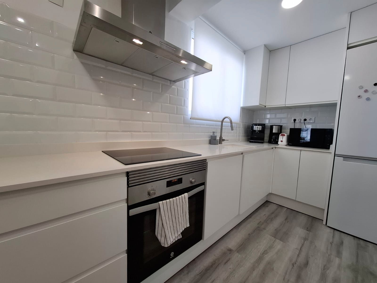Kitchen of Flat for sale in  Valencia Capital  with Air Conditioner, Furnished and Oven