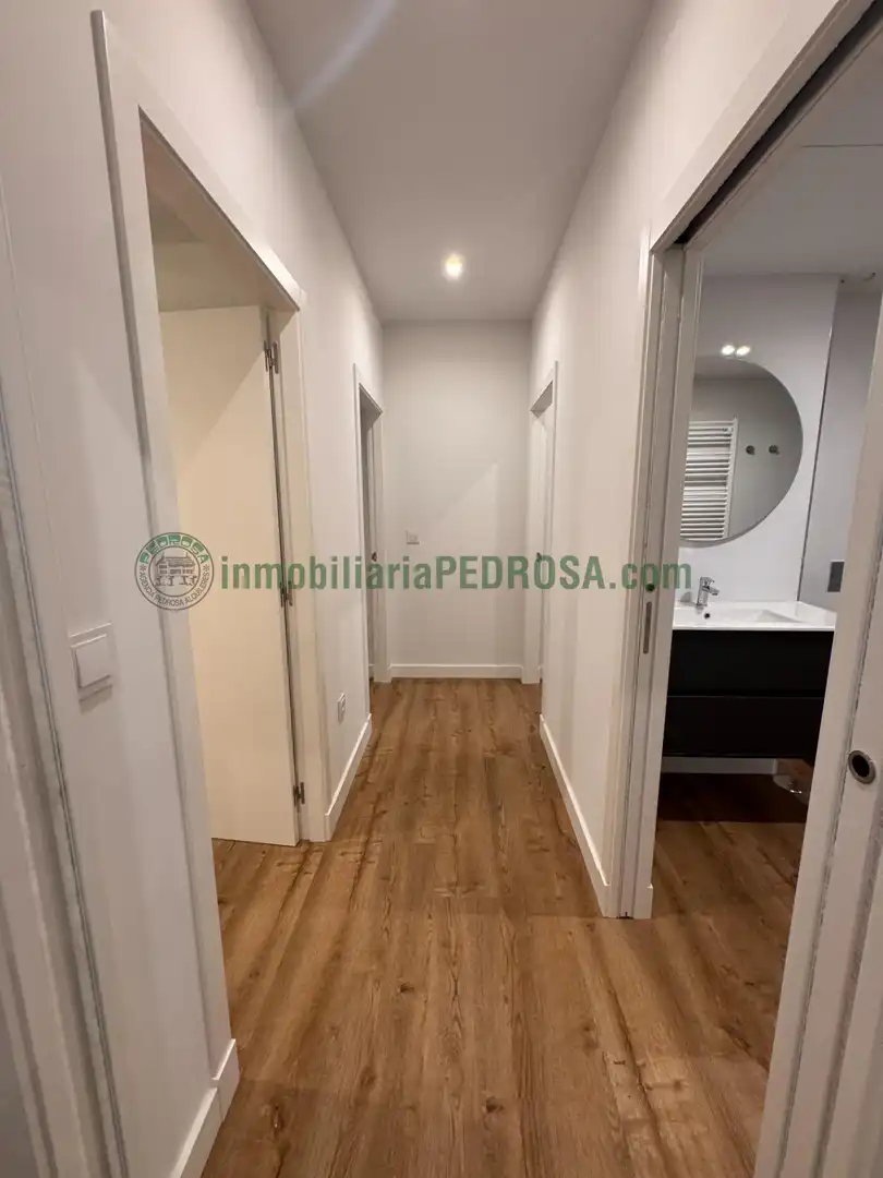 Wohnung zur Miete in BENITO CORBAL, Zona de Plaza de Barcelos