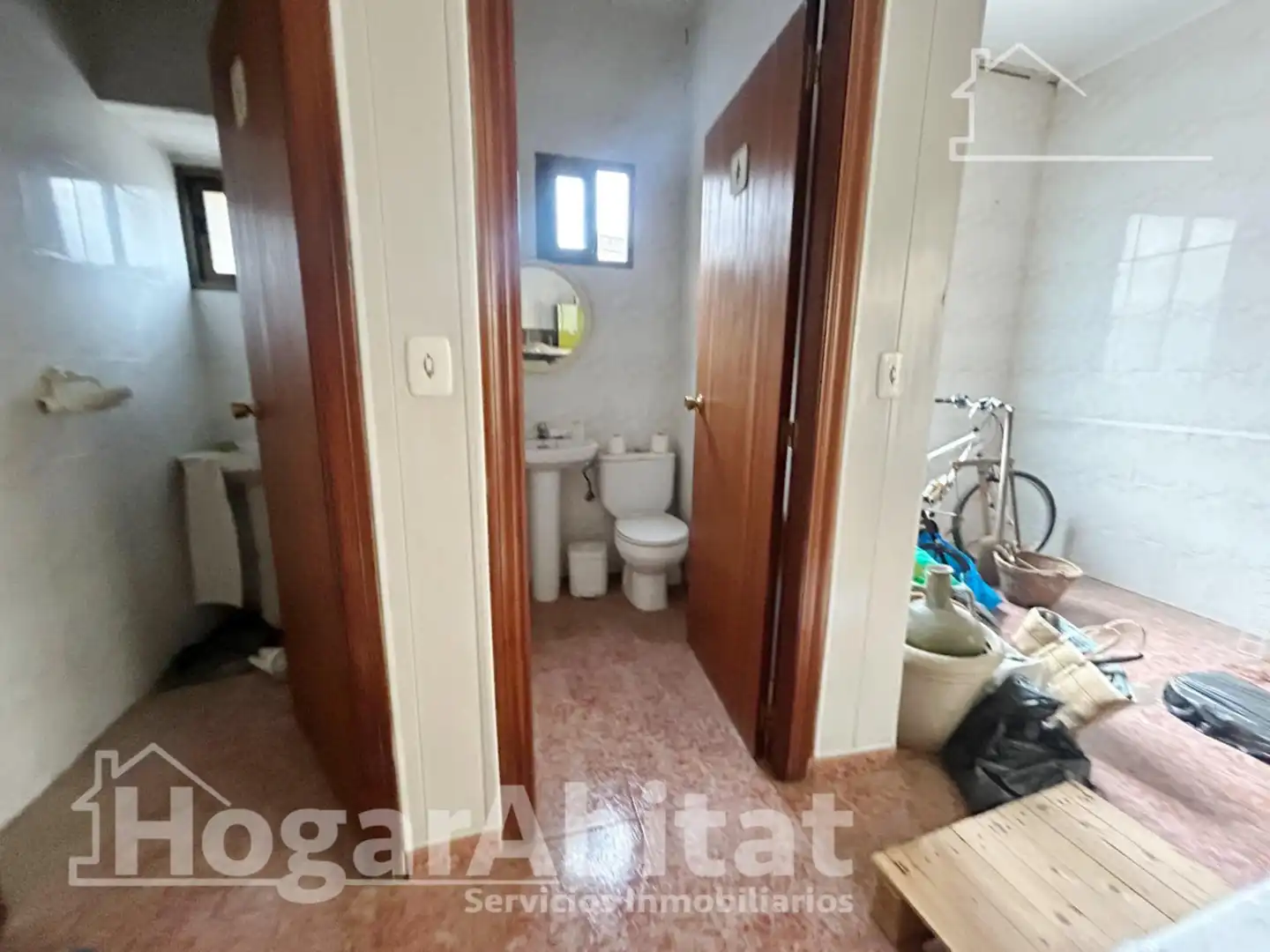Bathroom of Houses for sale in Vilamarxant