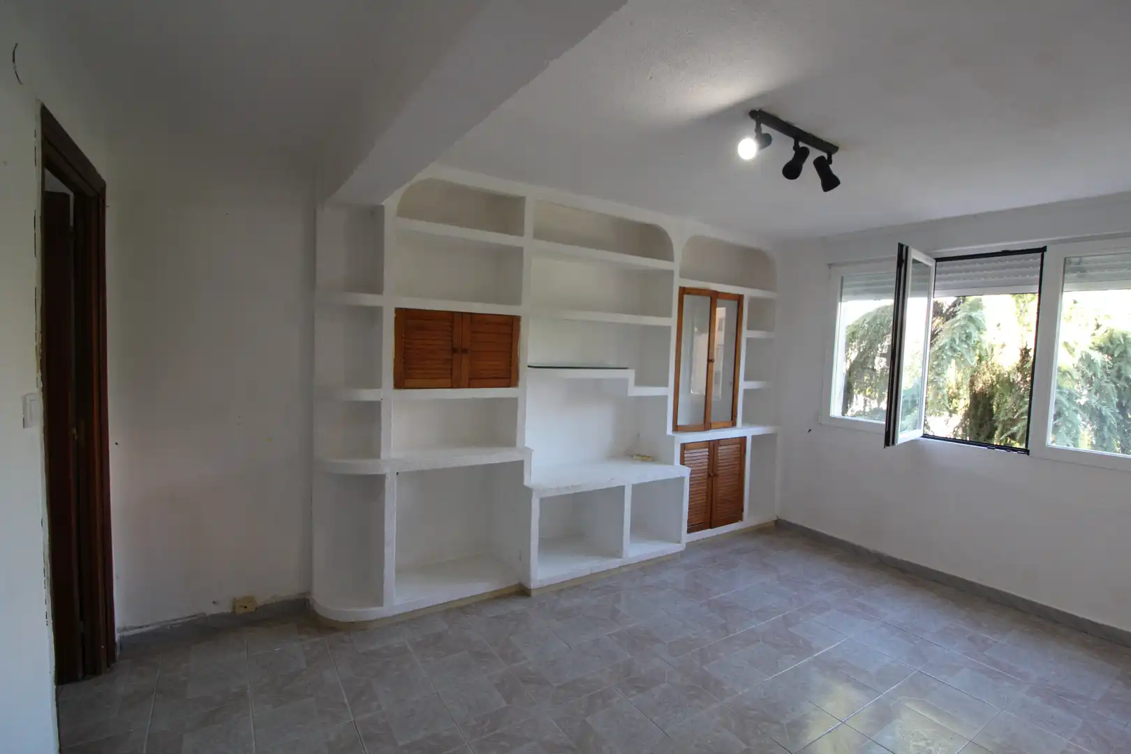 Living room of Flat for sale in Madrid