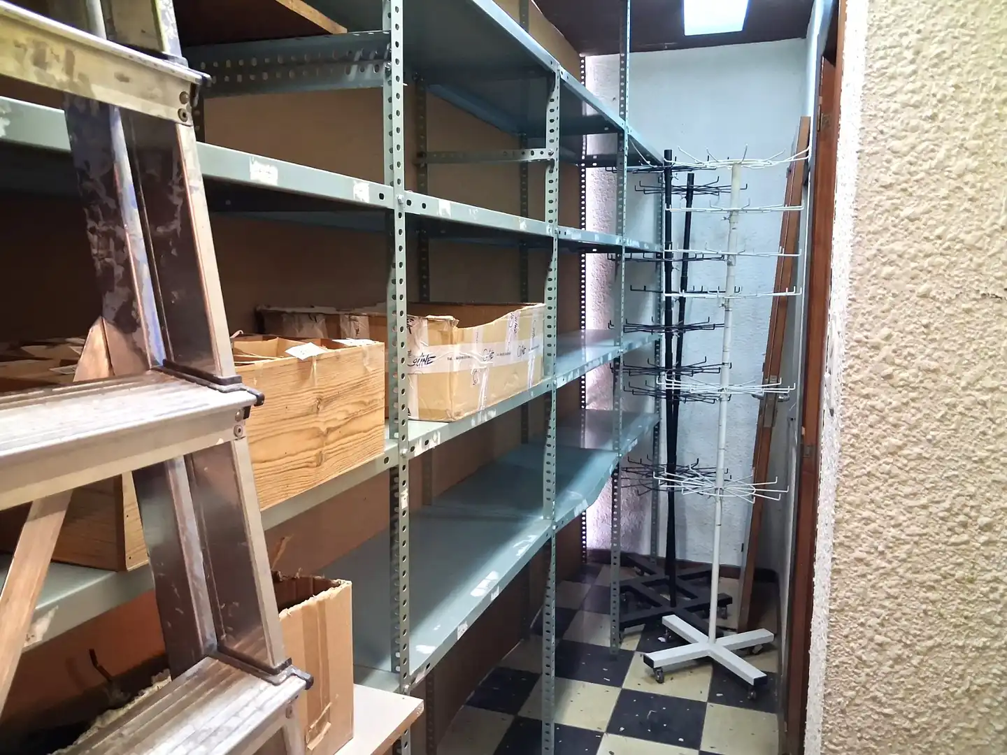 Commercial properties for rent in Zaragoza  with Air Conditioner, Furnished and Alarm