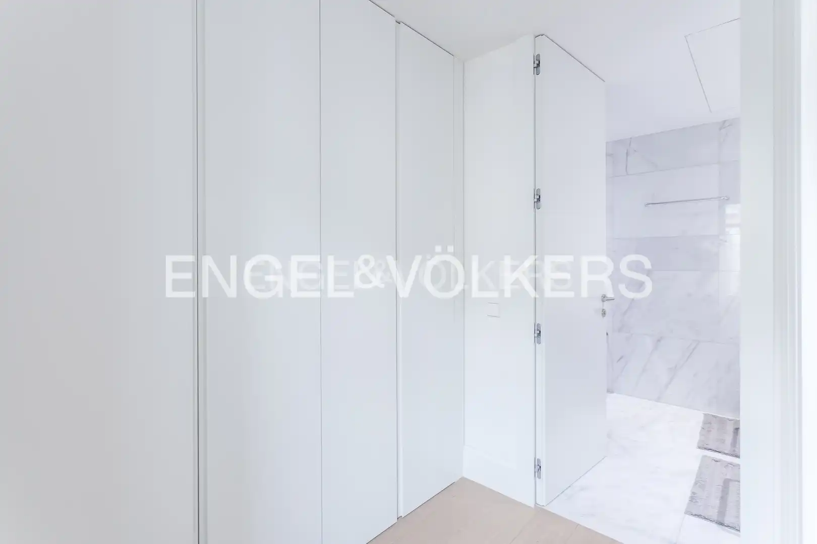 Wohnung zum Verkauf in Madrid mit Klimaanlage, Heizung und Parkett