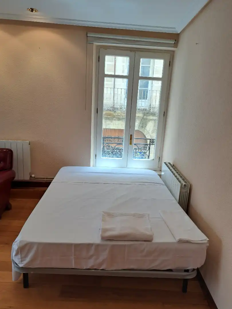 Bedroom of Flat for rent in Haro  with Heating, Furnished and Oven