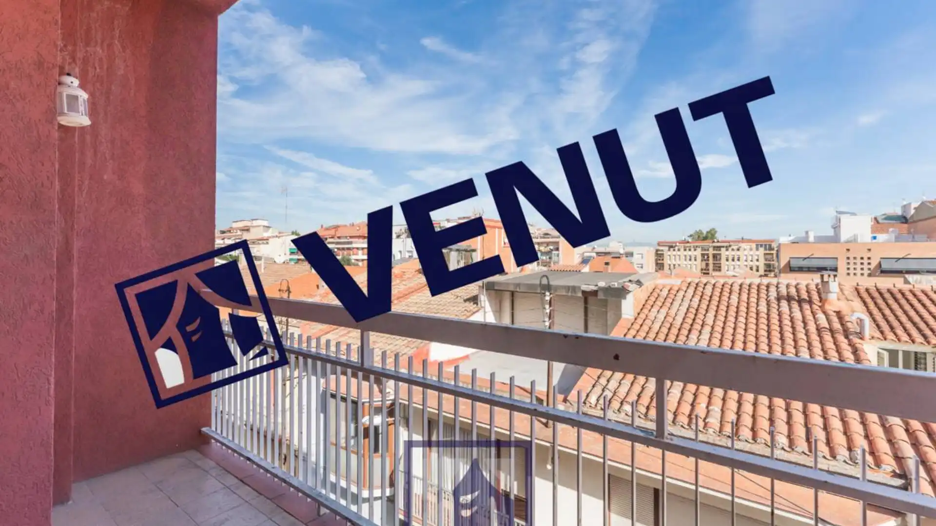 Piso en venta en Calle Escoles