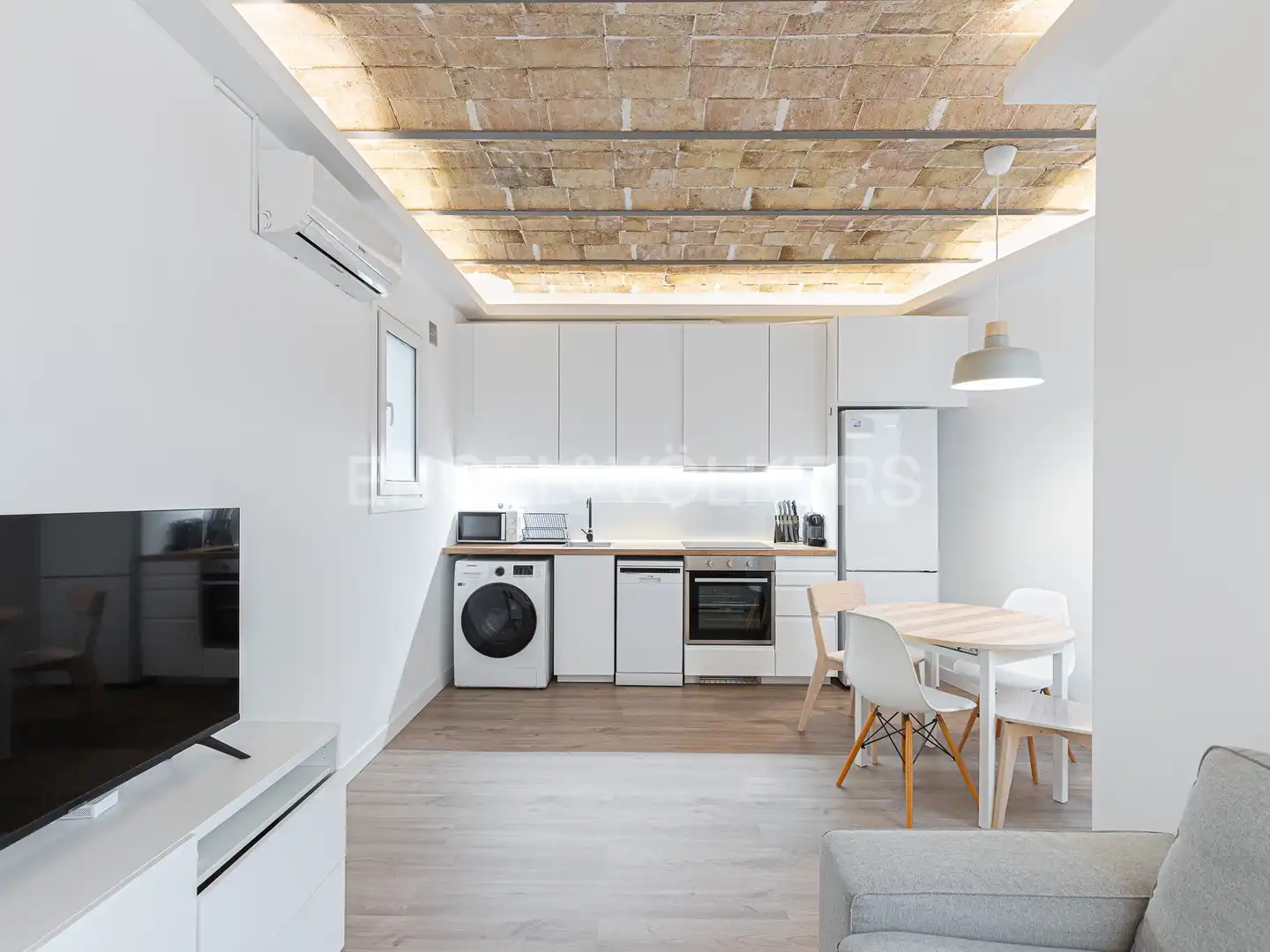Kitchen of Flat for rent in Barcelona  with Air Conditioner, Heating and Furnished