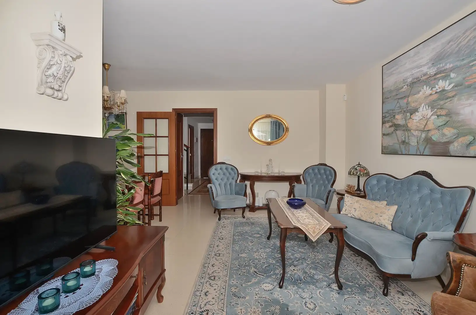 Sala d'estar de Casa adosada en venda en Benalmádena amb Aire condicionat, Terrassa i Forn