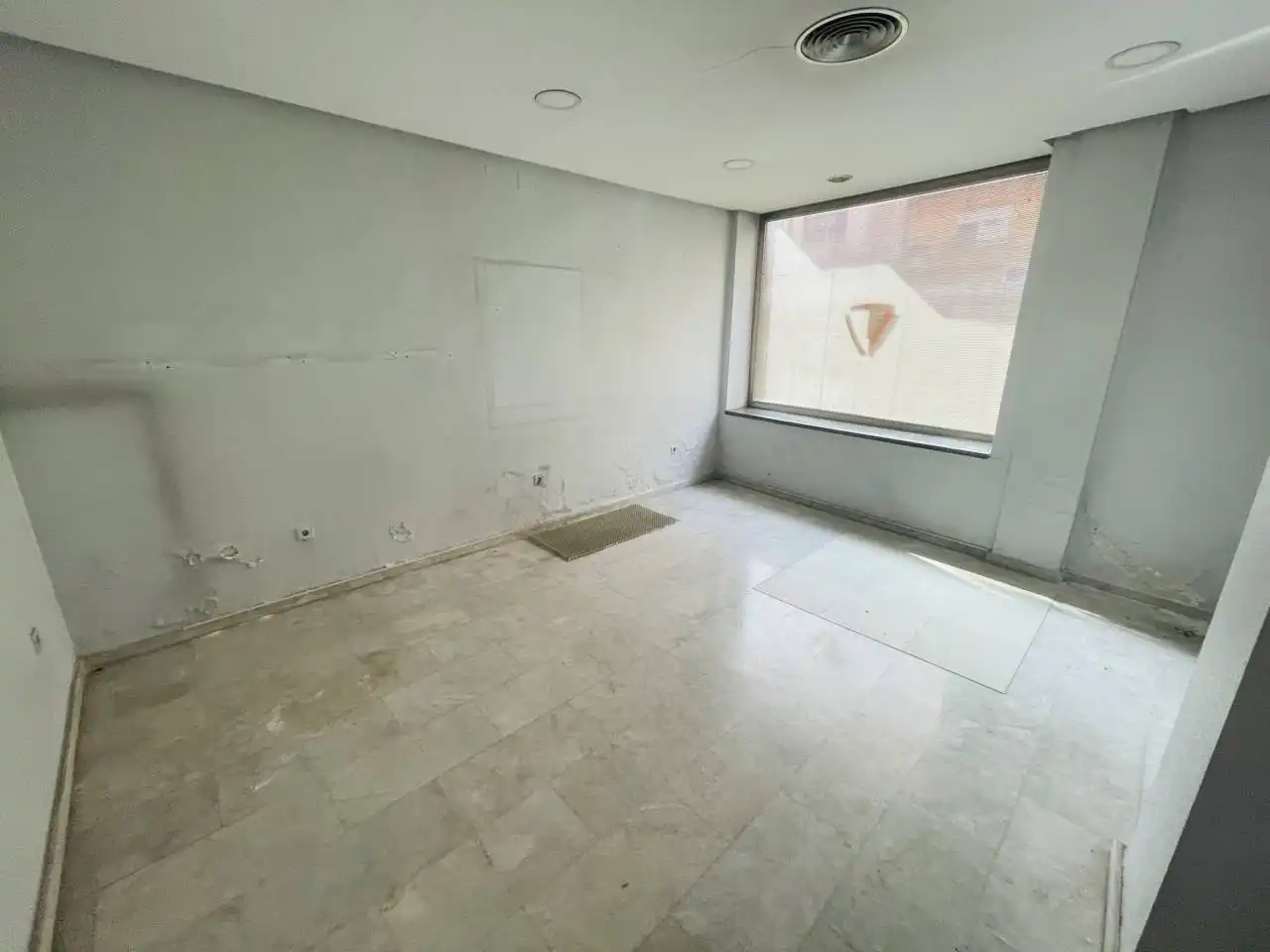 Commercial properties for sale in Murcia  with Air Conditioner