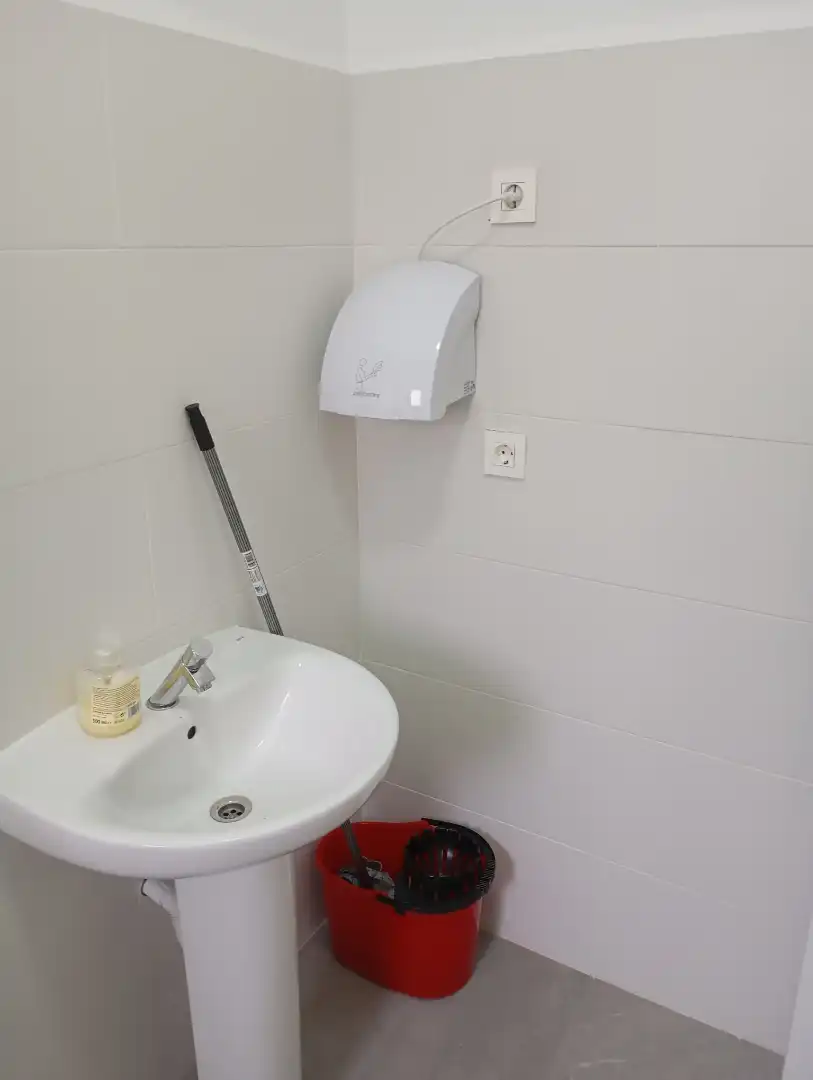 Bathroom of Office for rent in Valladolid