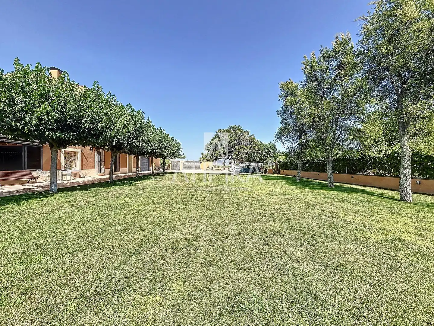 Country homes for sale in La Granada  with Air Conditioner, Heating and Storage room