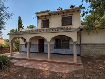 Casa amb balcó en venda a CAMÍ DELS PLANS 2