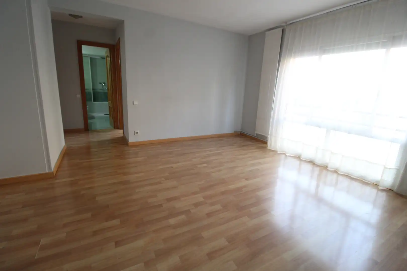 Habitación de Piso de alquiler en Mollet del Vallès con Aire acondicionado, Parquet y Horno