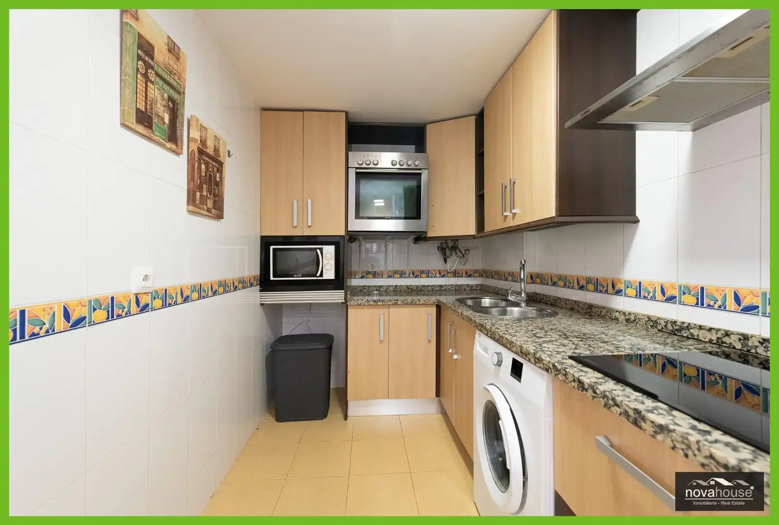 Cocina de Piso en venta en Vélez-Málaga con Amueblado