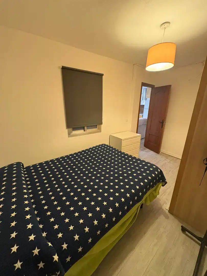 Bedroom of Flat for rent in Córdoba  with Air Conditioner and Furnished