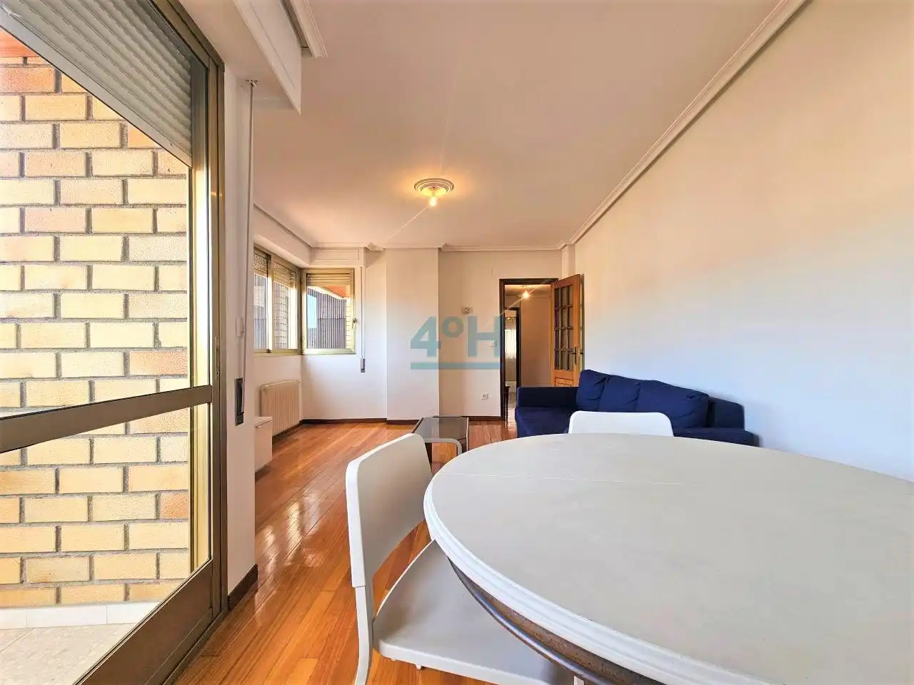 Living room of Study for rent in Ourense Capital   with Heating, Storage room and Furnished