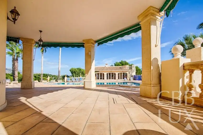 Casa o xalet en venda a Pueblo - Urbanizaciones