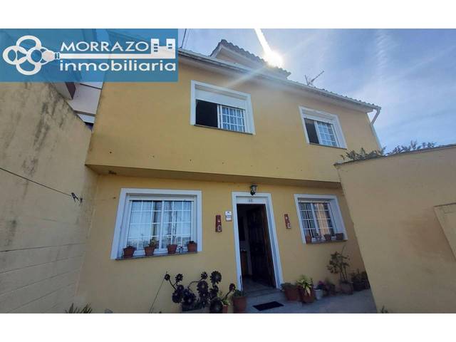 Casa-chalet en Venta en Calle O Norte en Bueu
