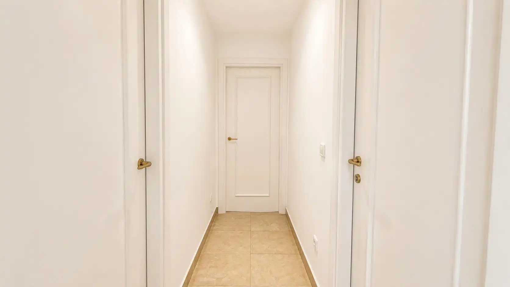 Apartamento en venta en Manilva con Aire acondicionado, Amueblado y Piscina comunitaria