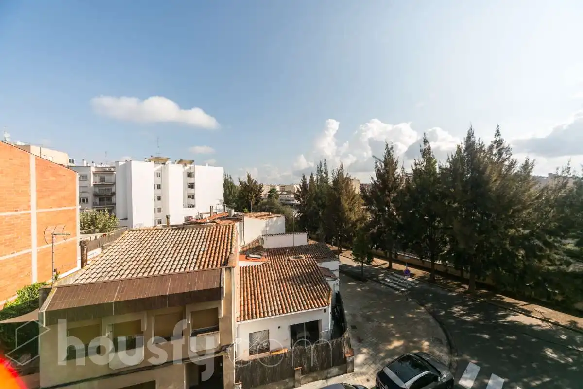Außenansicht von Wohnung zum Verkauf in Vilafranca del Penedès mit Klimaanlage, Heizung und Terrasse