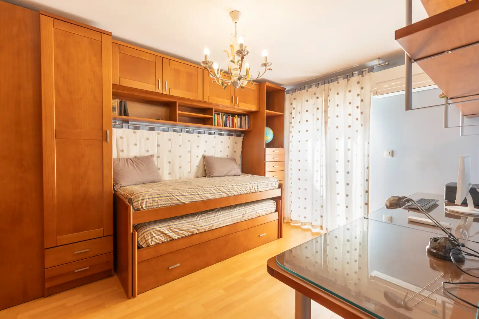 Habitación de Casa adosada en venta en Maracena con Amueblado