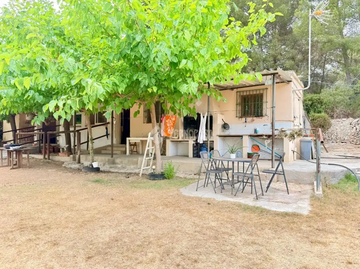 Jardí de Finca rústica en venda en Vilanova i la Geltrú amb Jardí privat i Terrassa