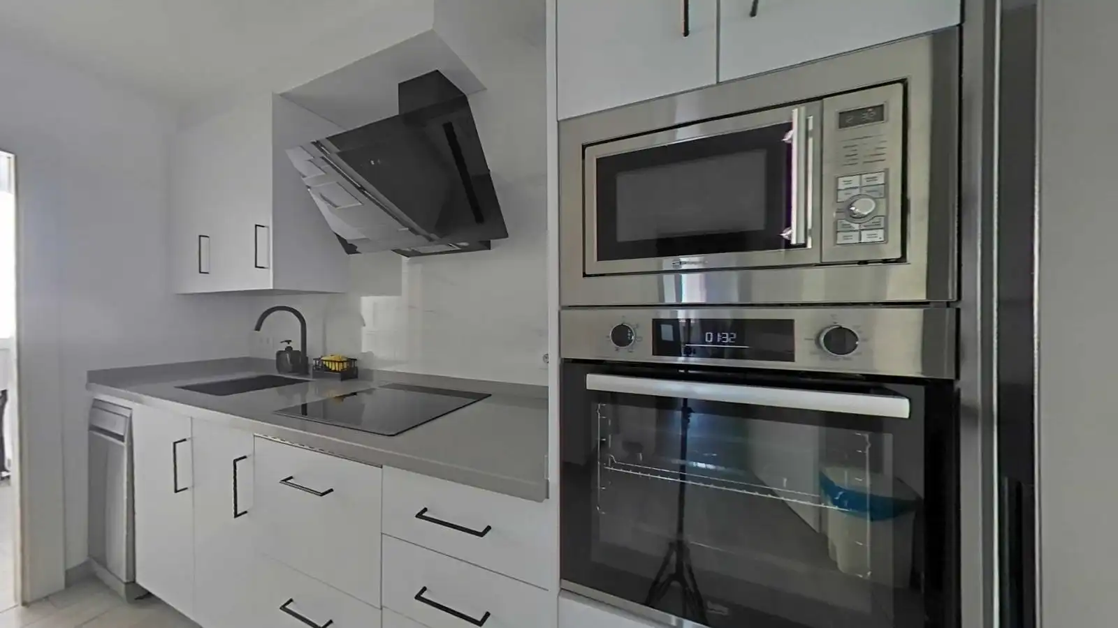 Kitchen of Flat for sale in Fuengirola  with Private garden, Terrace and Furnished