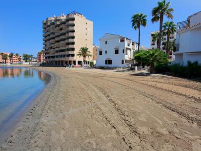 Vista exterior de Apartament en venda en La Manga del Mar Menor amb Aire condicionat, Terrassa i Balcó