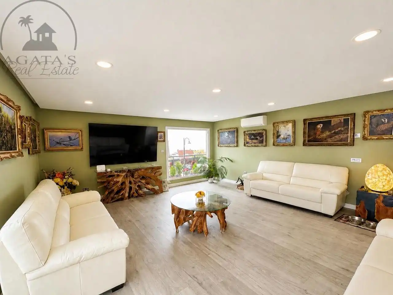 Sala de estar de Casa o chalet en venta en Los Realejos con Aire acondicionado, Jardín privado y Terraza