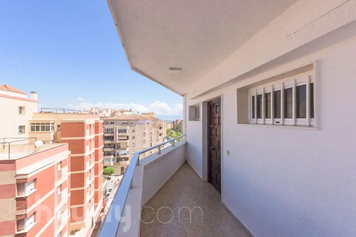 Flat for rent in Calle Río Mesa, Manantiales - Estación de Autobuses