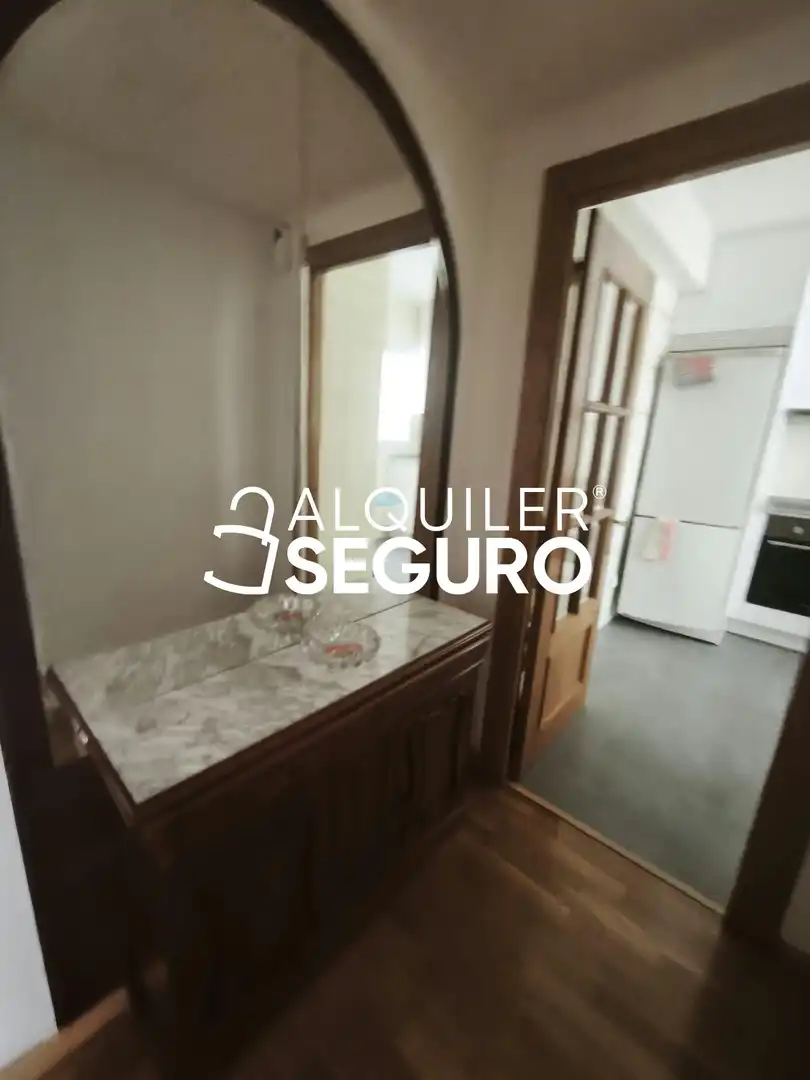Wohnung zur Miete in Zaragoza mit Heizung, Terrasse und Möbliert