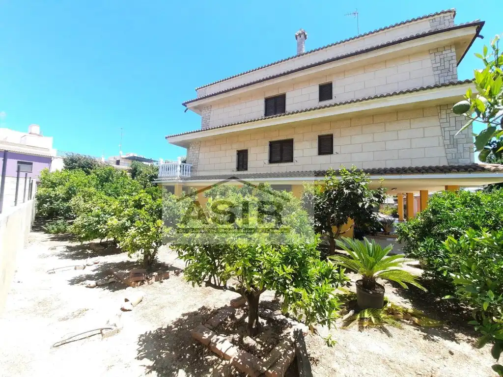 Vista exterior de Casa o xalet en venda en Albalat de la Ribera amb Aire condicionat, Calefacció i Jardí privat