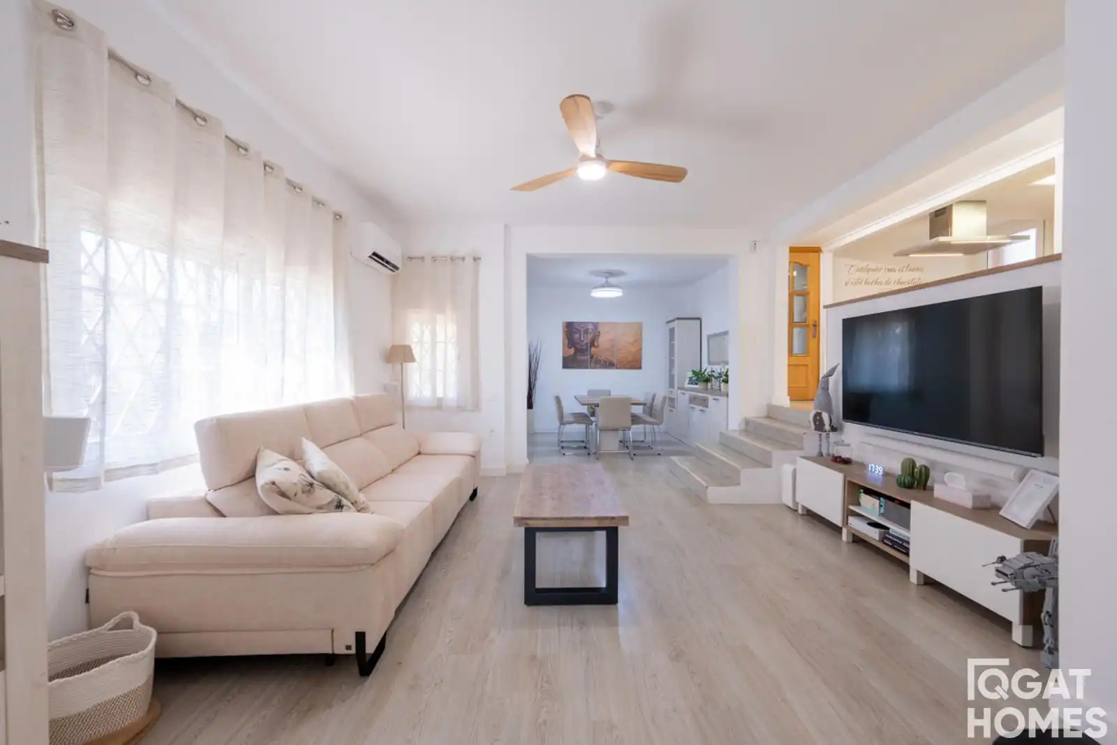 Sala d'estar de Casa o xalet en venda en Sant Cugat del Vallès amb Aire condicionat, Calefacció i Terrassa