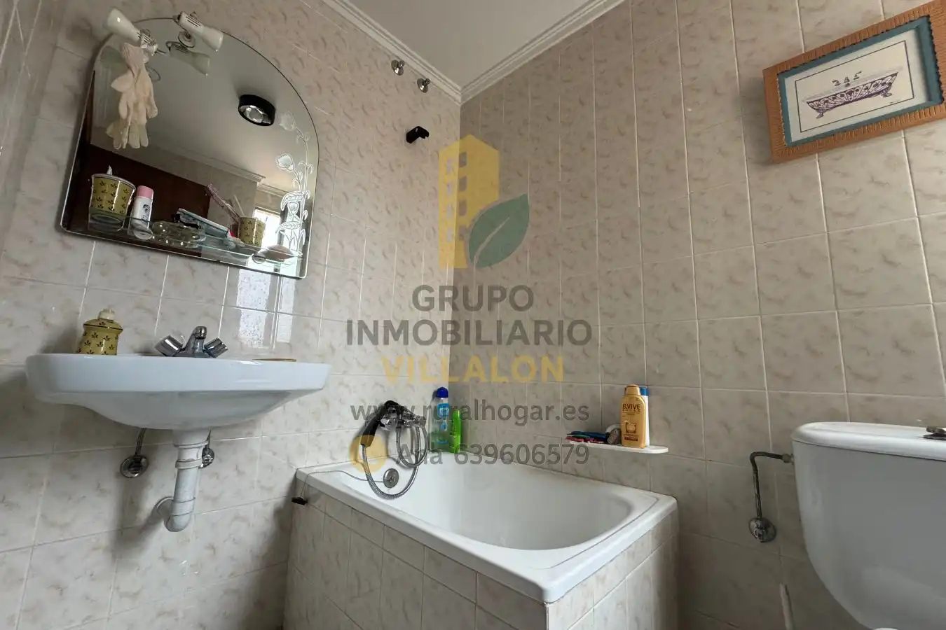 Bathroom of Flat for sale in León Capital   with Heating, Terrace and Furnished