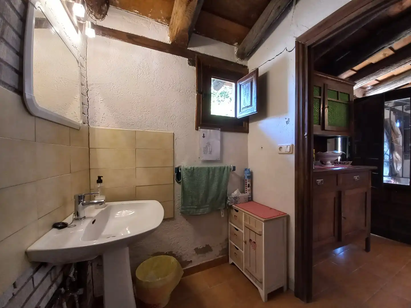 Baño de Finca rústica en venta en Cayuela con Jardín privado
