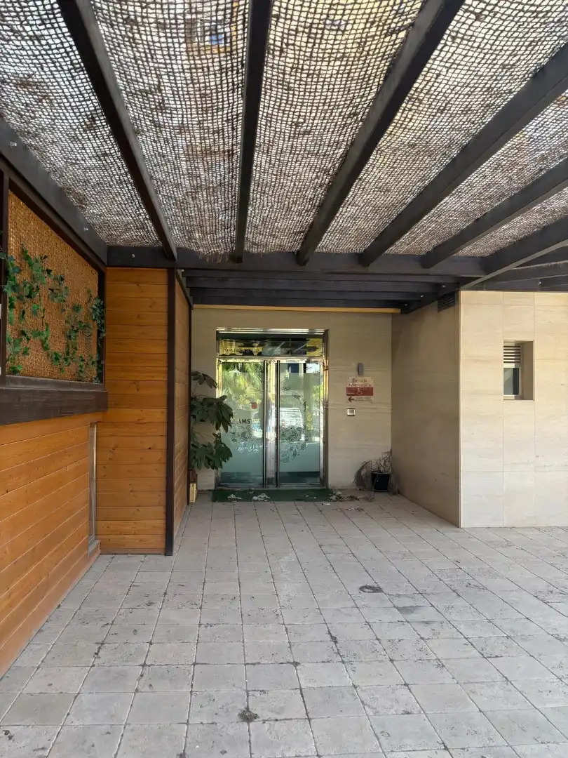 Geschaftsraum zum Verkauf in Águilas mit Klimaanlage, Terrasse und Möbliert