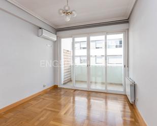 Dormitori de Apartament en venda en  Madrid Capital amb Calefacció