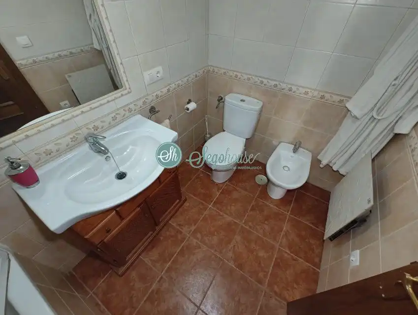 Baño de Casa o chalet en venta en San Cristóbal de Segovia con Calefacción, Jardín privado y Terraza