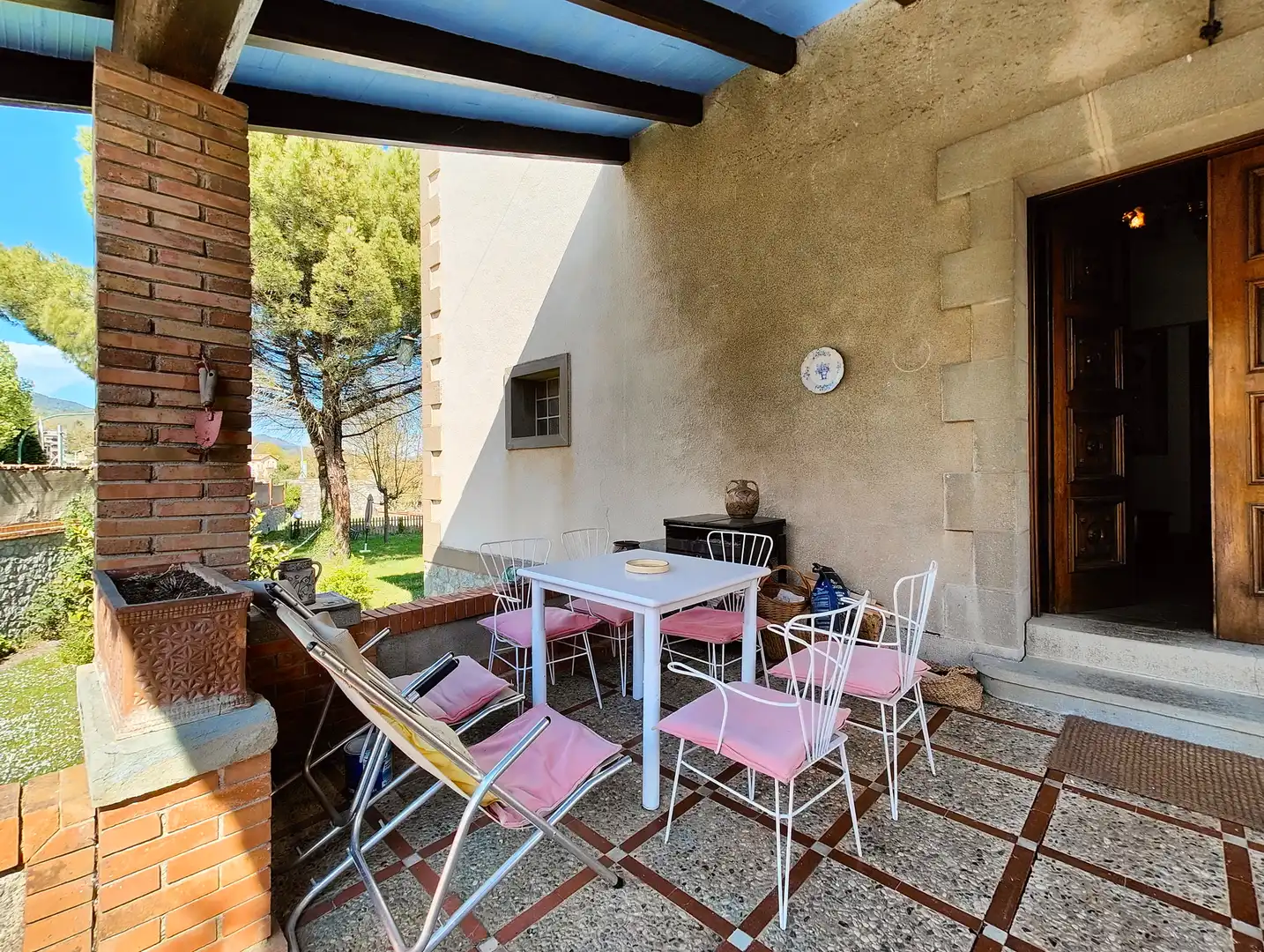 Terrassa de Casa o xalet en venda en Sant Joan de les Abadesses amb Calefacció, Jardí privat i Terrassa