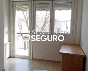 Bedroom of Flat to rent in  Madrid Capital  with Heating, Terrace and Furnished